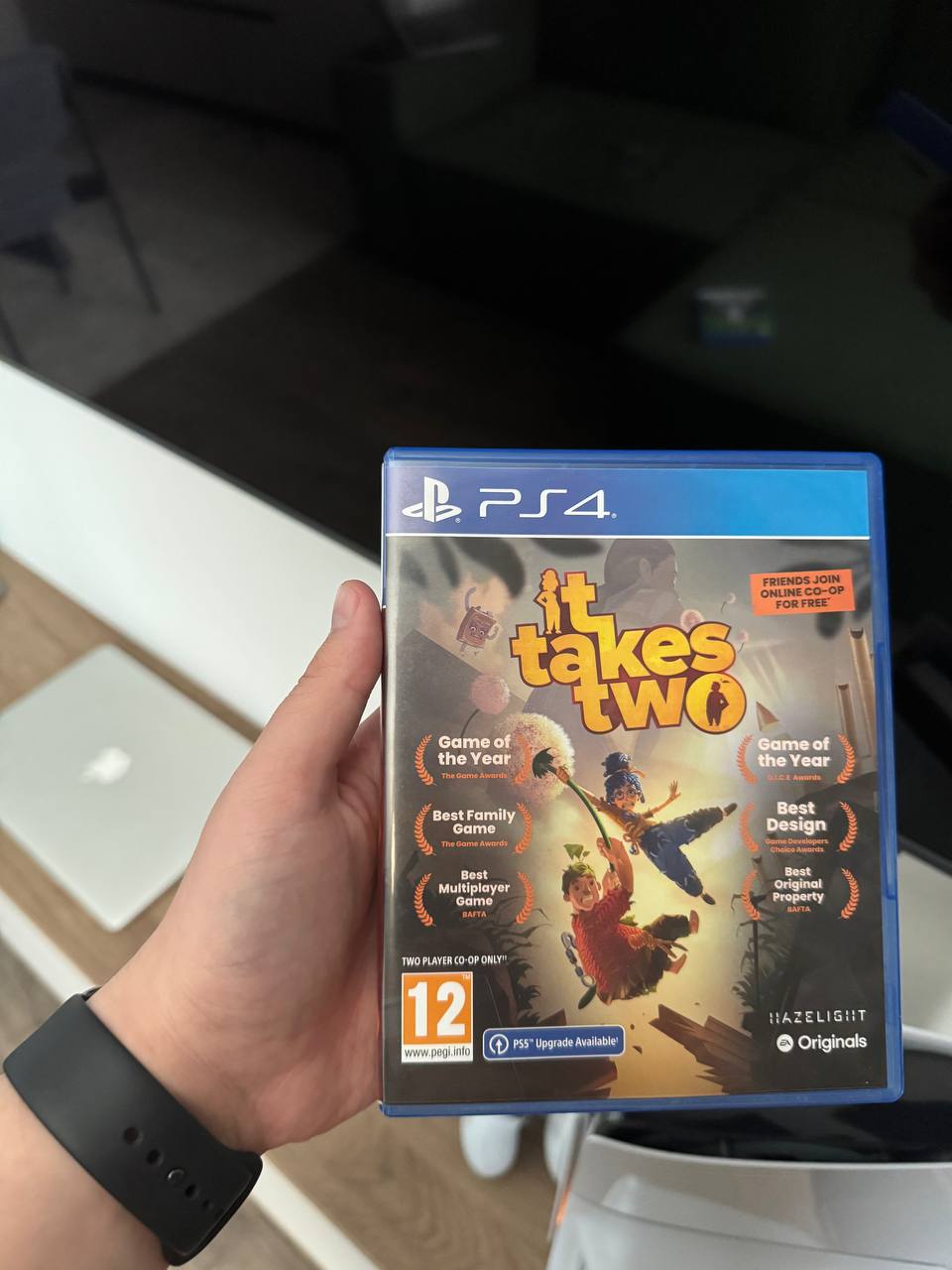 It Takes Two - диск для PS4